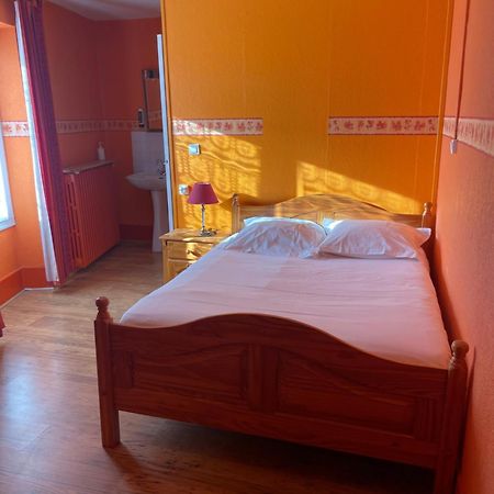 L'Hotel Du Mouton Blanc Fresne-Saint-Mames エクステリア 写真